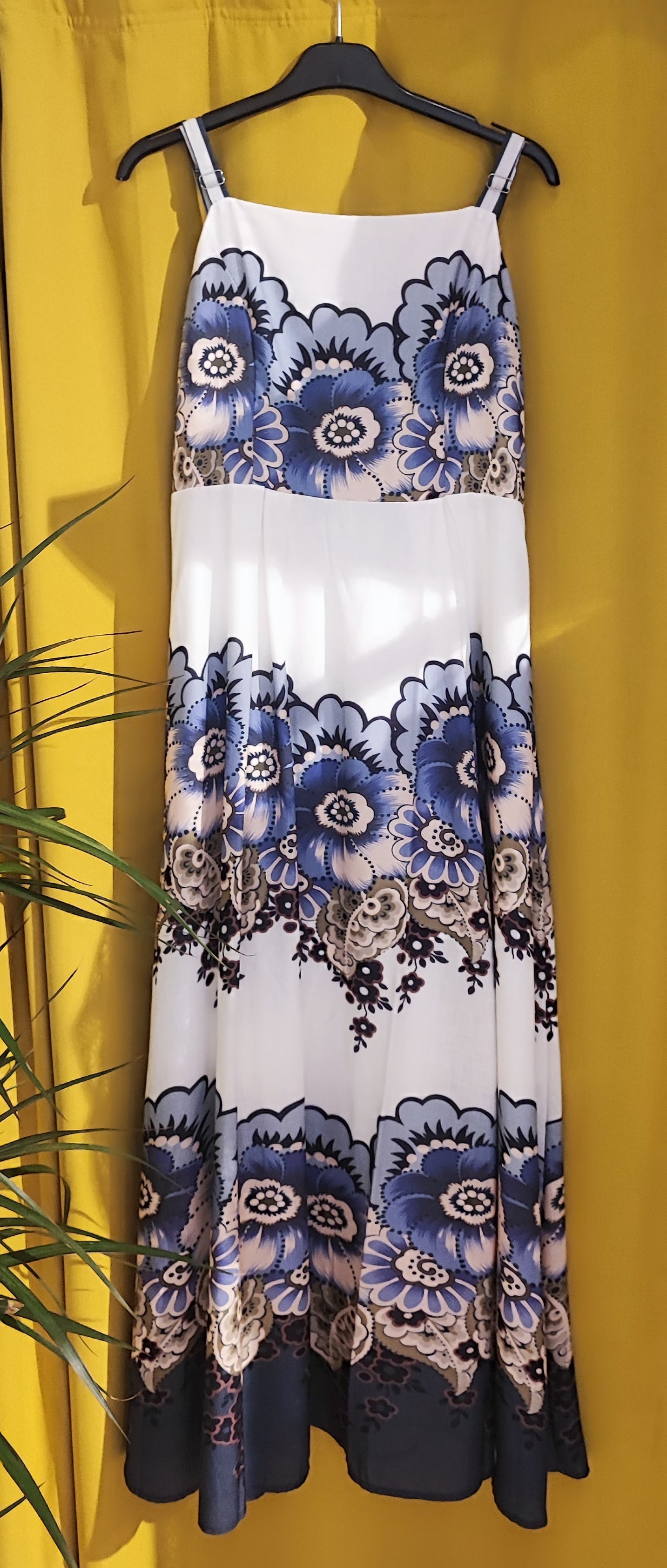 Vestito fiori blù Civico1